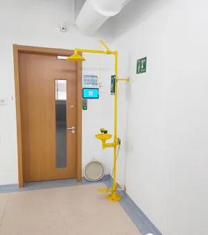 眾御實(shí)業(yè)高校實(shí)驗(yàn)室案例(圖9)